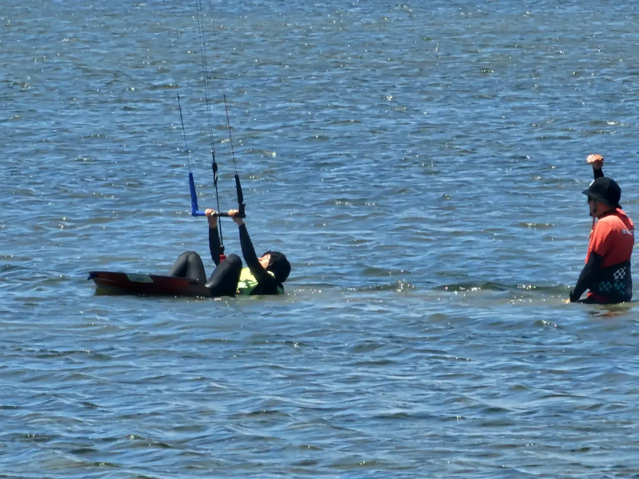 Teaching in the water, kitesurf is easy
